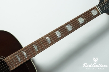 J-200 Studio Walnut - Walnut Burst